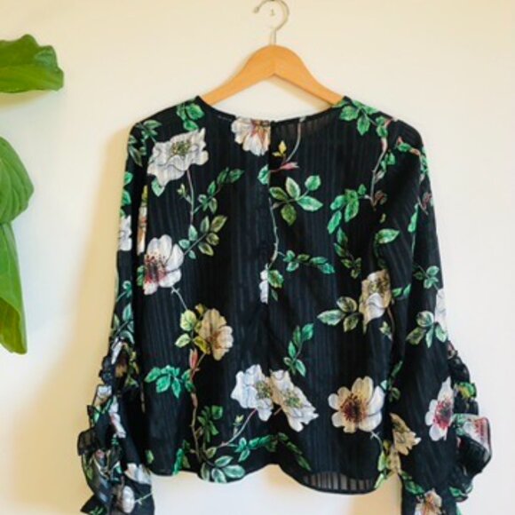 Pretty Floral Sheer Top by Dex the Suit Shop NYC - Picture 11 of 14